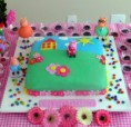 /album/galeria-de-fotos-bolos-/bolo-peppa-jpg/